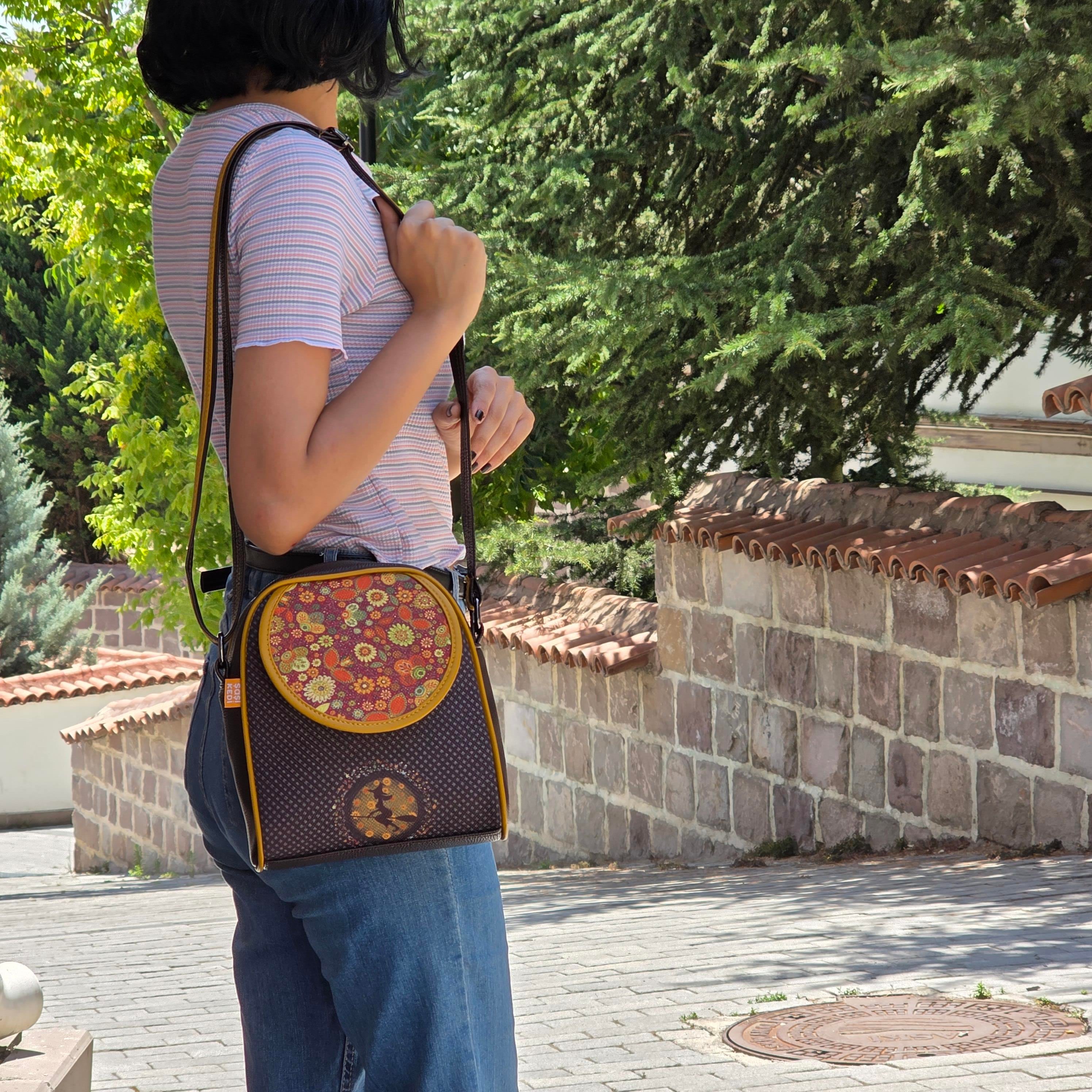Cadı Figürlü Küçük Postacı Omuz Çantası Etnik Bohem Style - Kahverengi