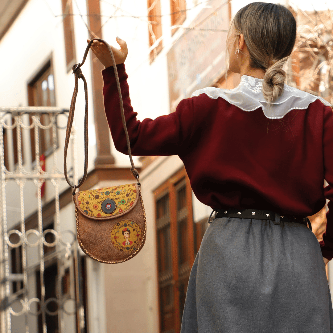Klasik Frida Çapraz Örgülü Kol Çantası Etnik Bohem Style - Kahverengi