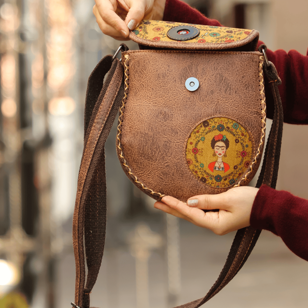 Klasik Frida Çapraz Örgülü Kol Çantası Etnik Bohem Style - Kahverengi