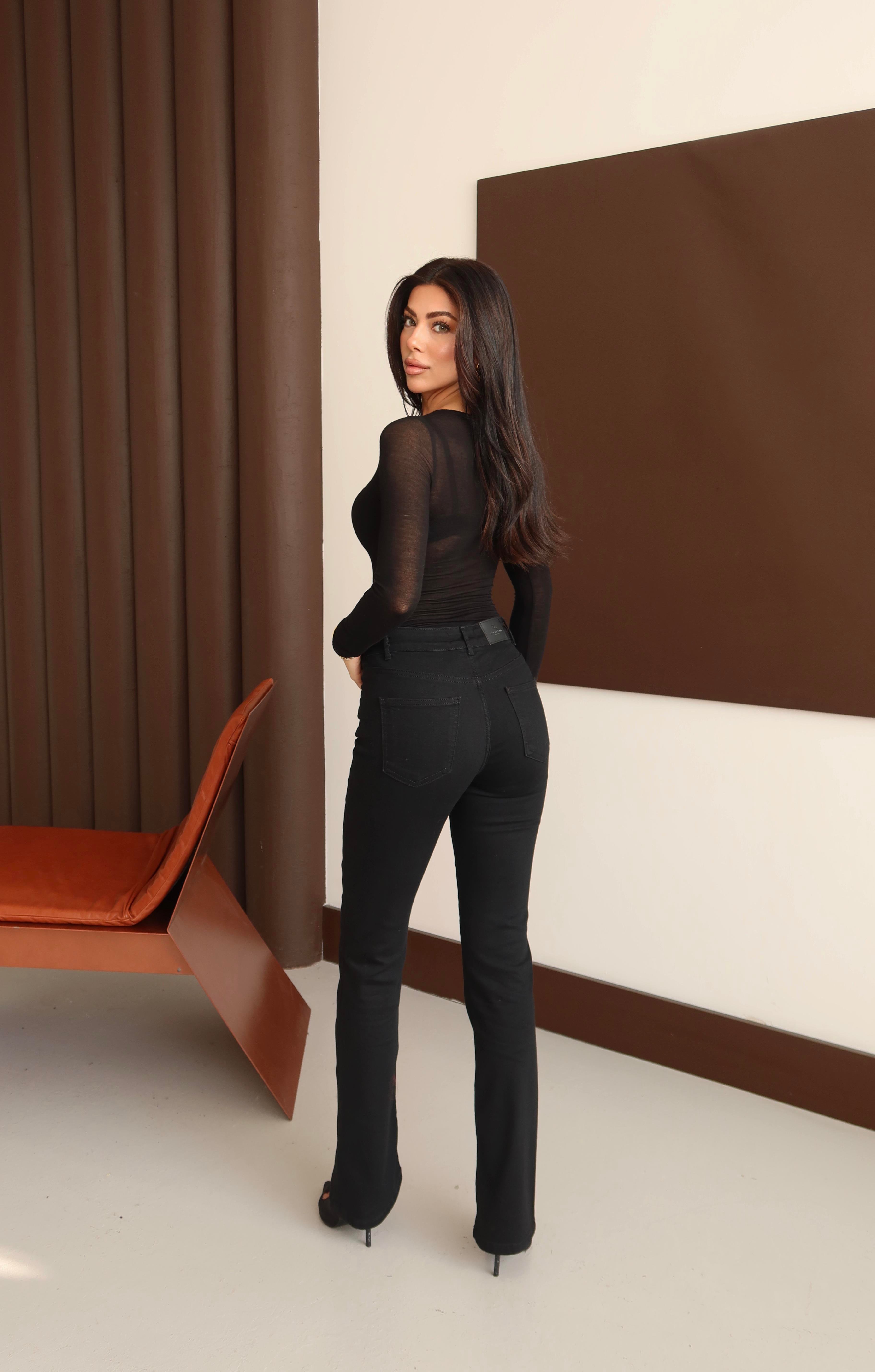 LACARINOHigh Waist Belt Buckle Detailed Half Spanish Leg Black Jeans