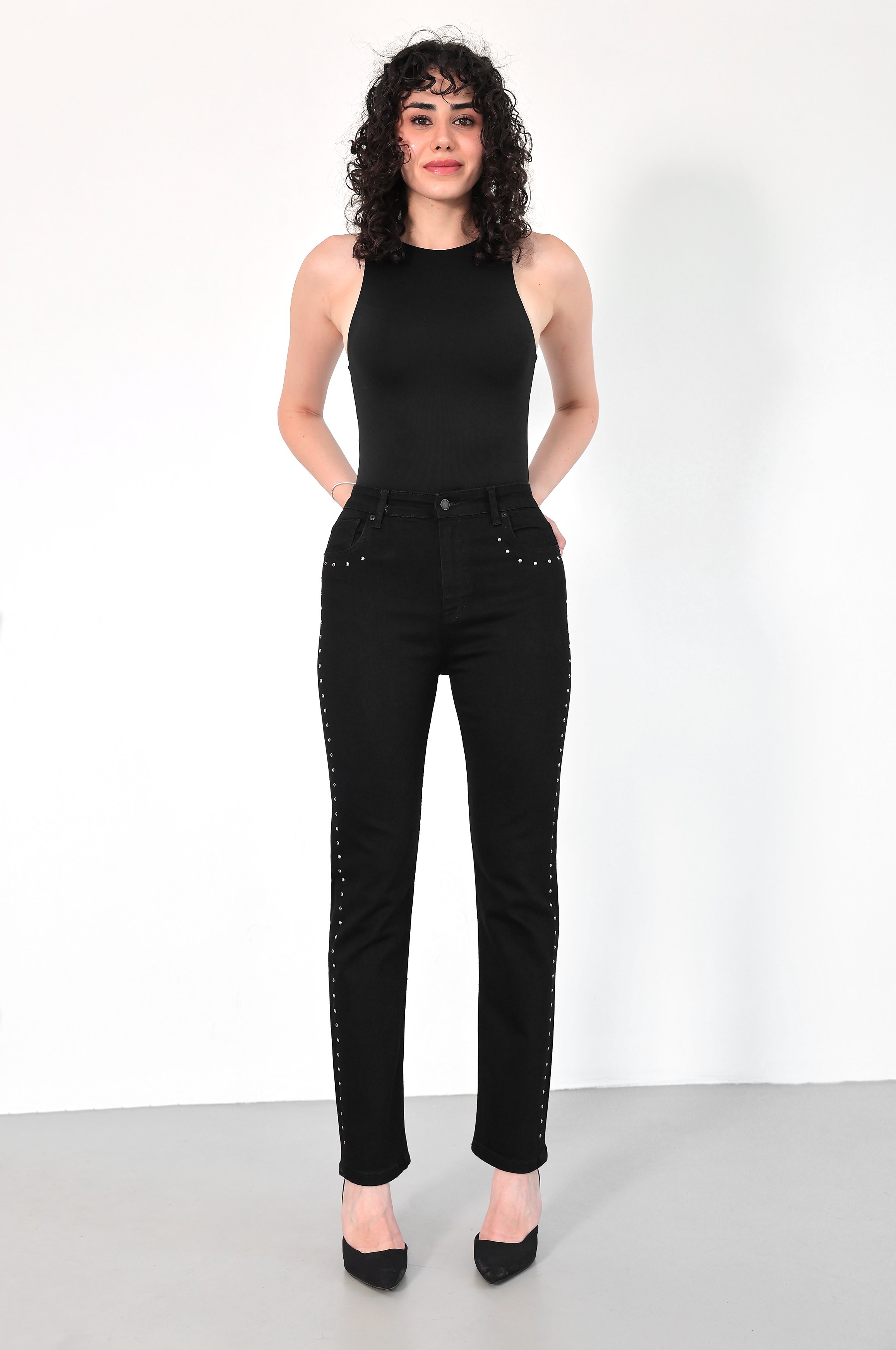 LACARINOYüksek Bel Boru Kesim Drop Detaylı Black Jean Pantolon