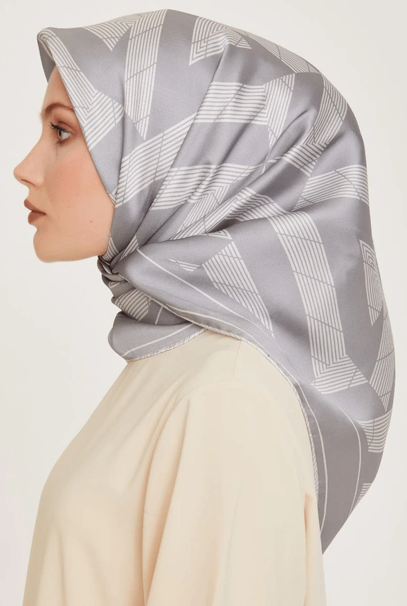 Armine Sura Saf İpek Eşarp 