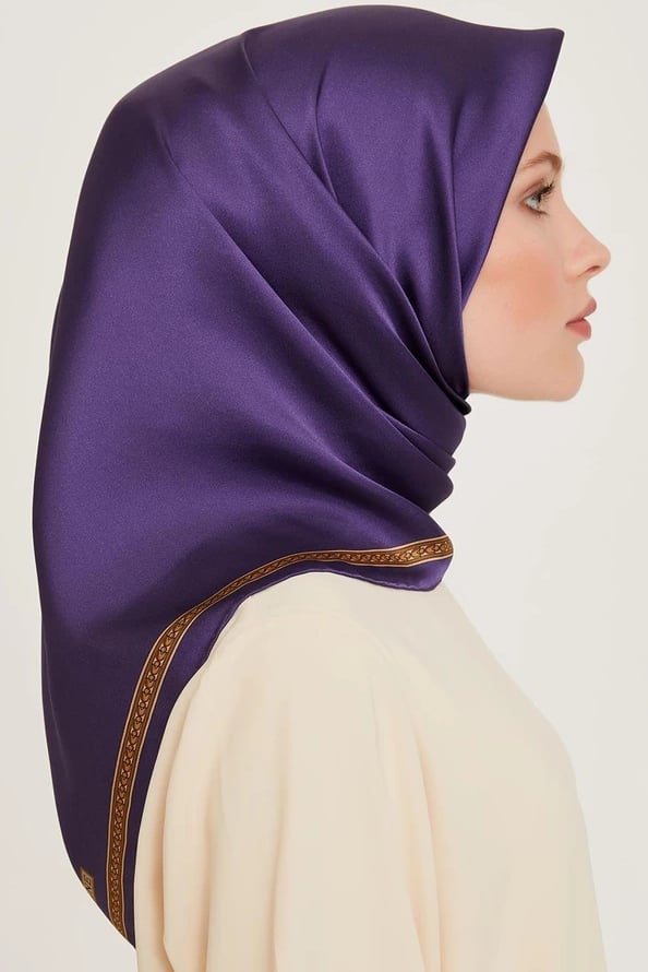 Armine Sura Saf İpek Eşarp 