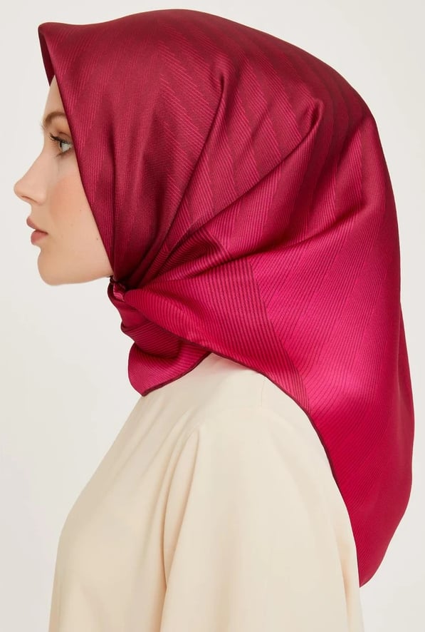 Armine Sura Saf İpek Eşarp 