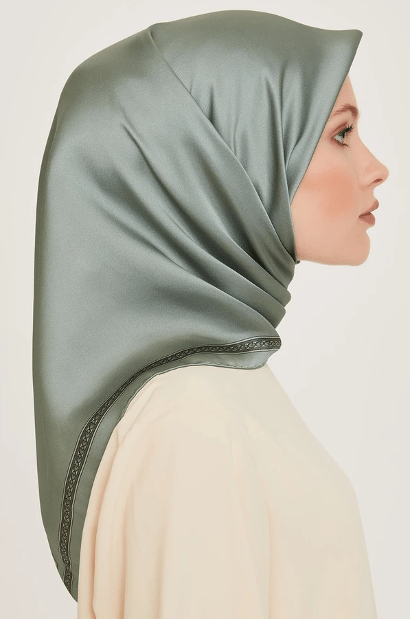 Armine Sura Saf İpek Eşarp 