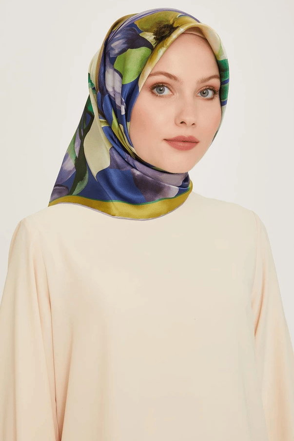 Armine Sura Saf İpek Eşarp 