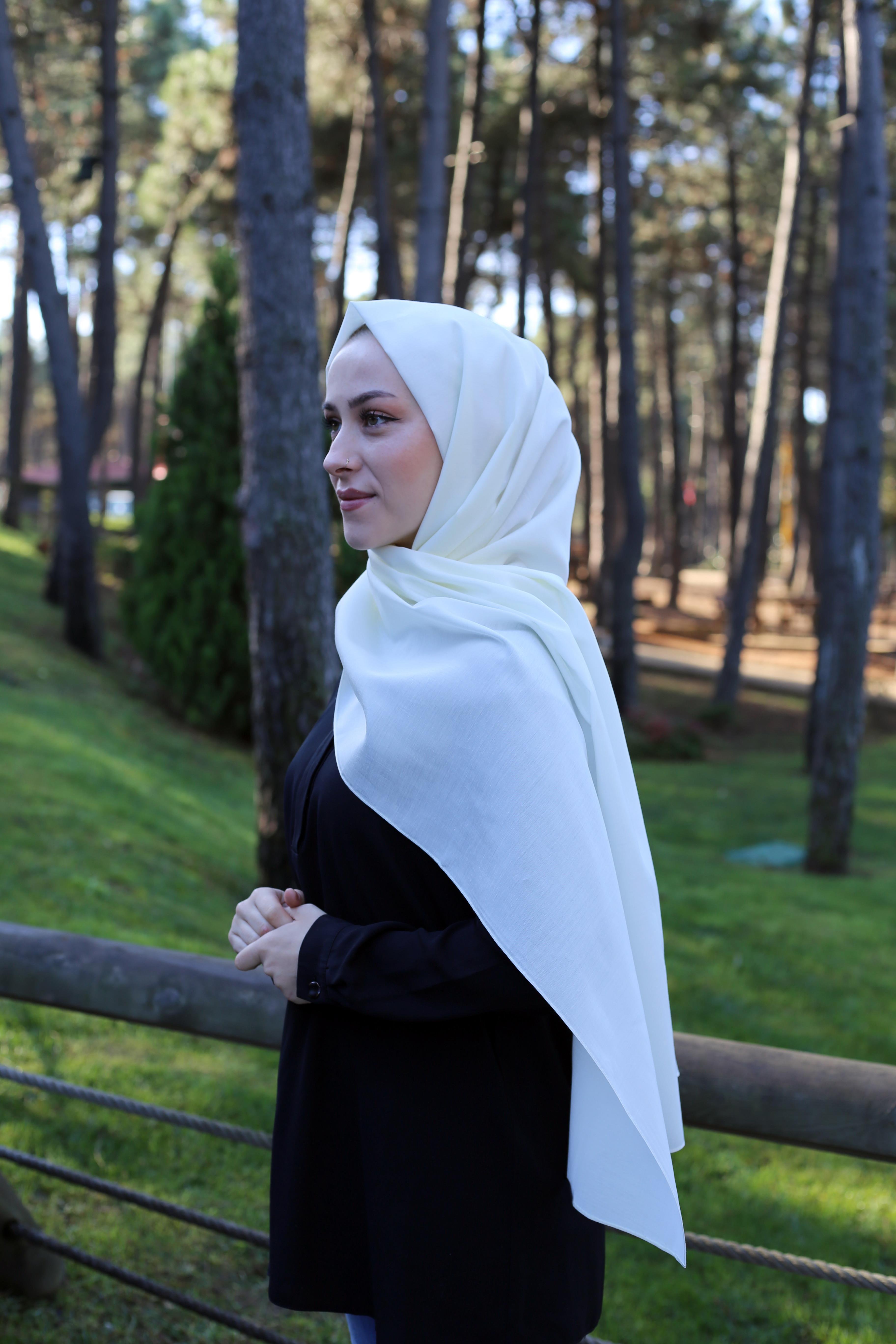 Düz Modal Polyester Şal 