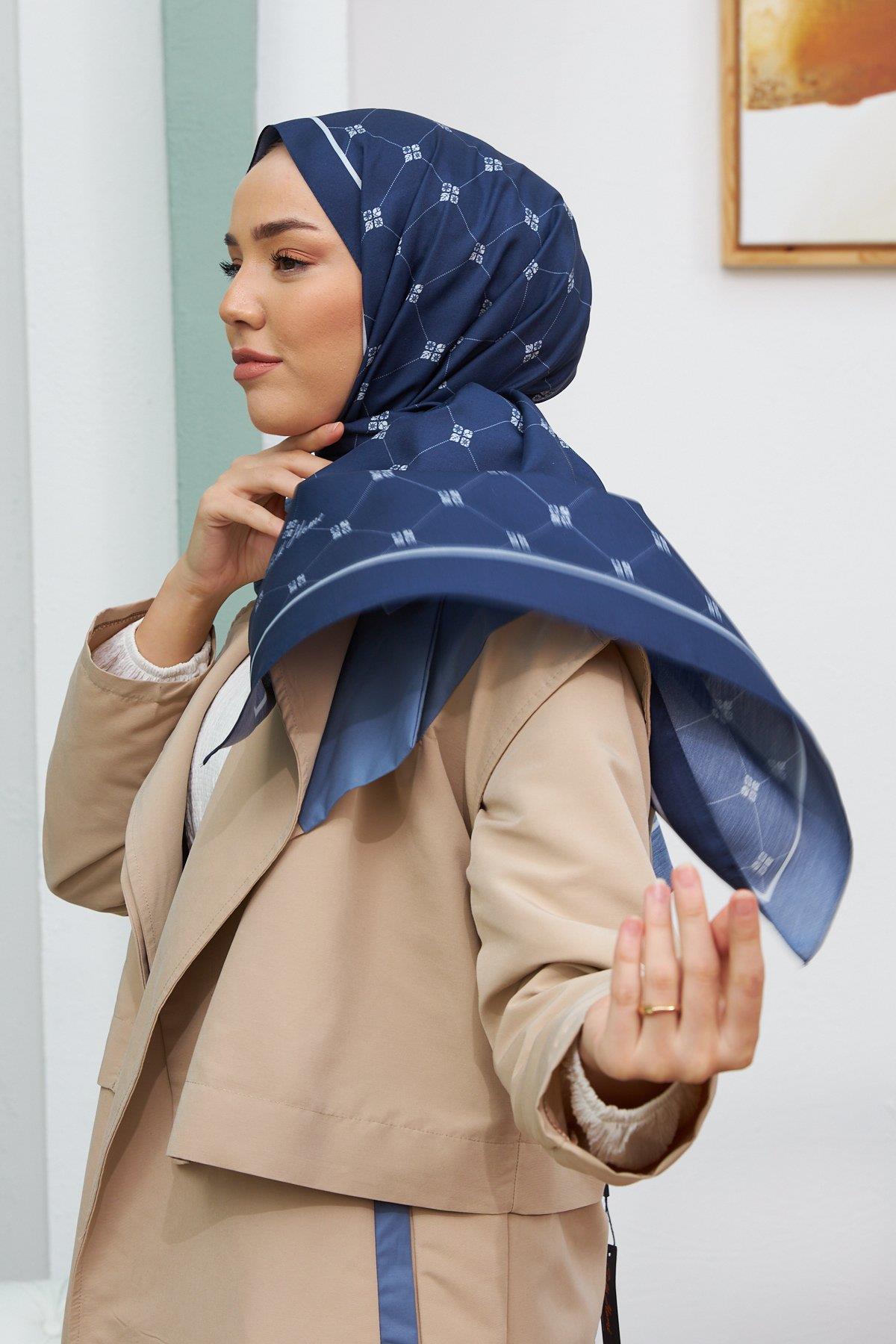 Monogram %100 Twill İpek Şal