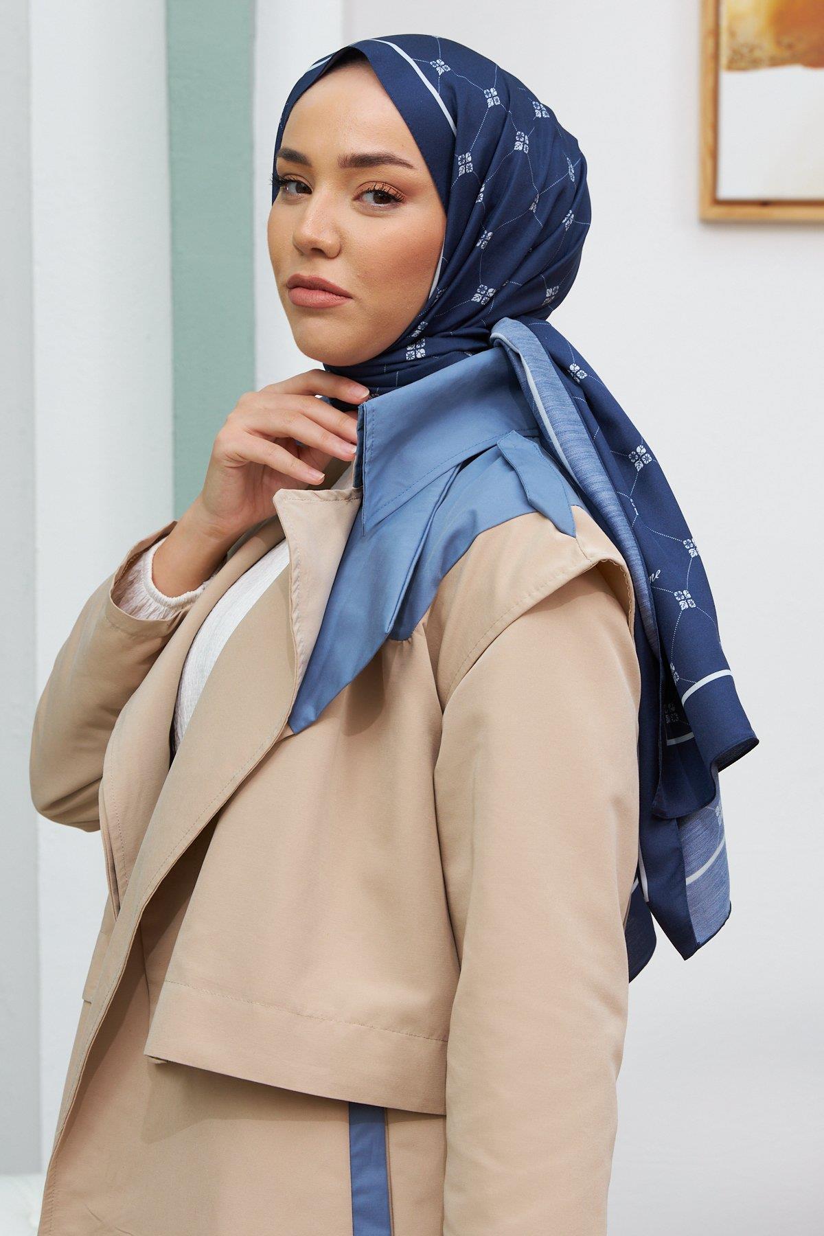 Monogram %100 Twill İpek Şal