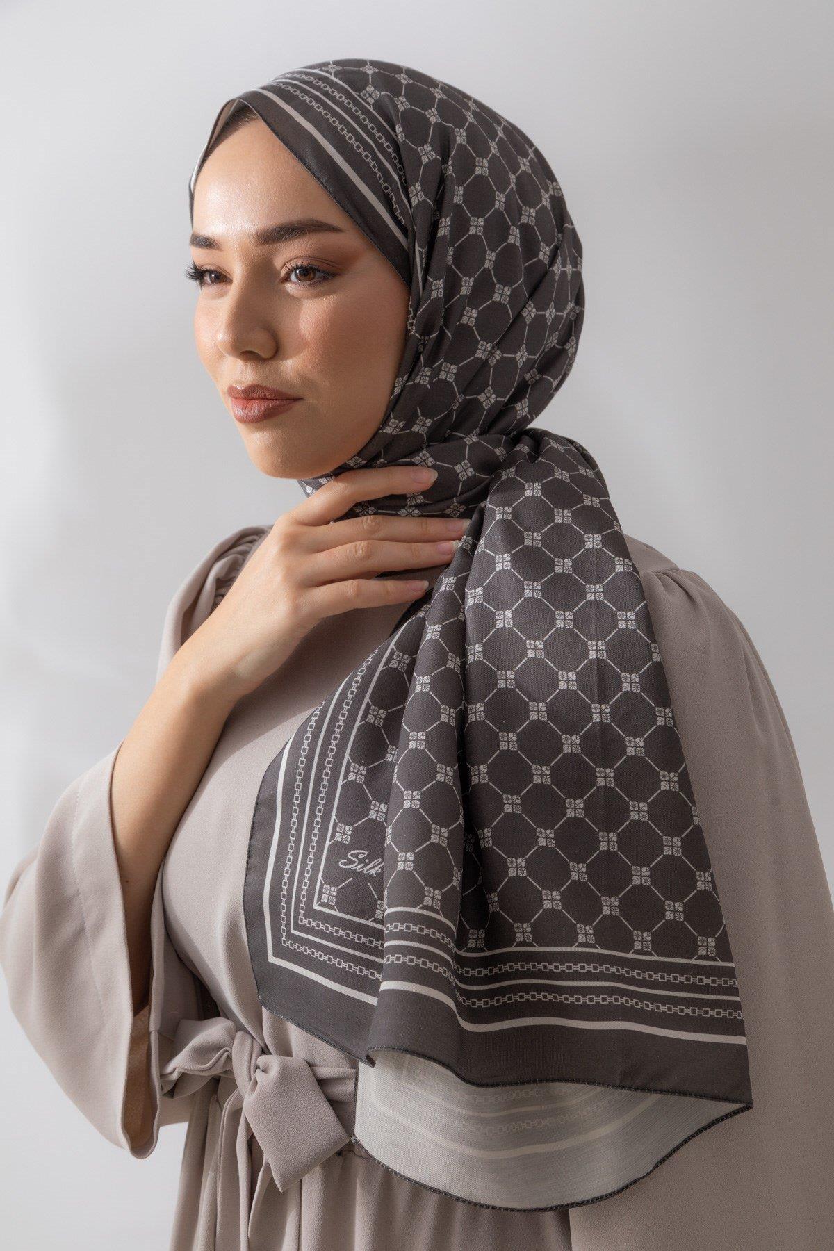 Monogram %100 Twill İpek Şal