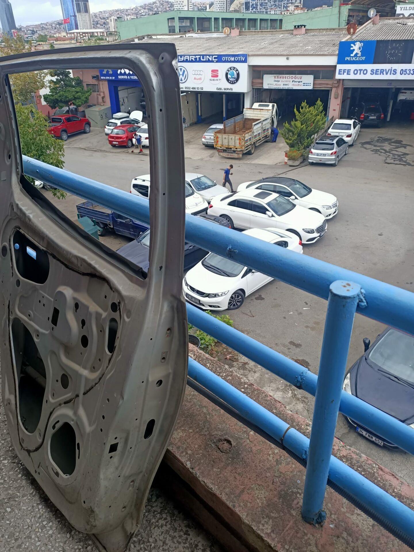 L200 KAPI ARKA SOL 15- *ÇIKMA*