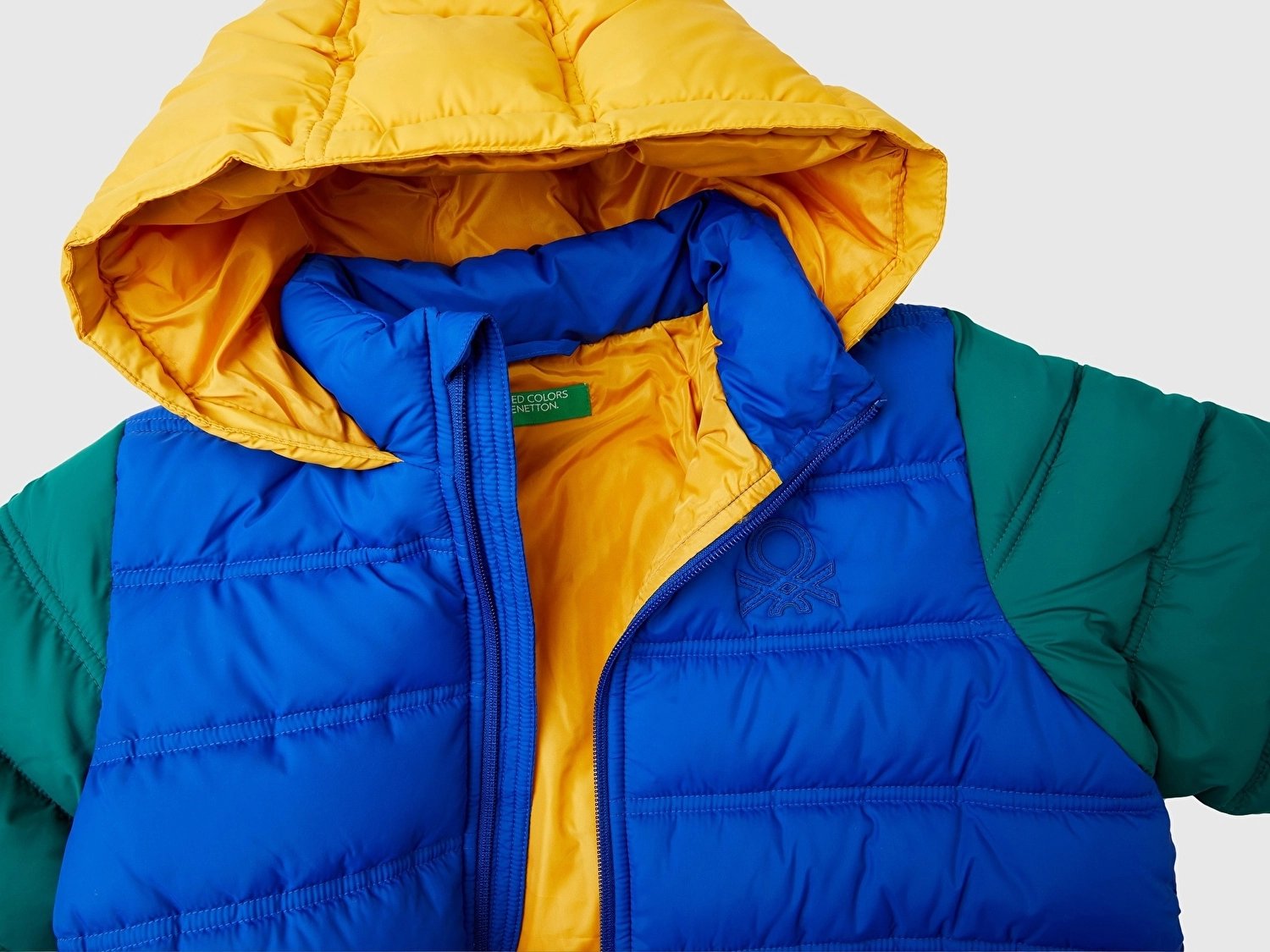 Benetton Erkek Çocuk İşlemeli Pufa Mont 6-14 Yaş SAKS