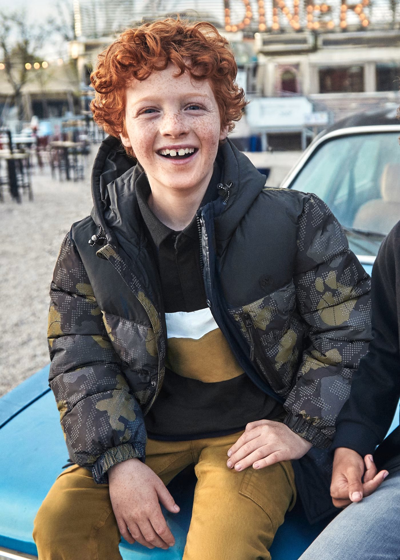 Mayoral Erkek Çocuk Baskılı Mont 10-14 Yaş SİYAH