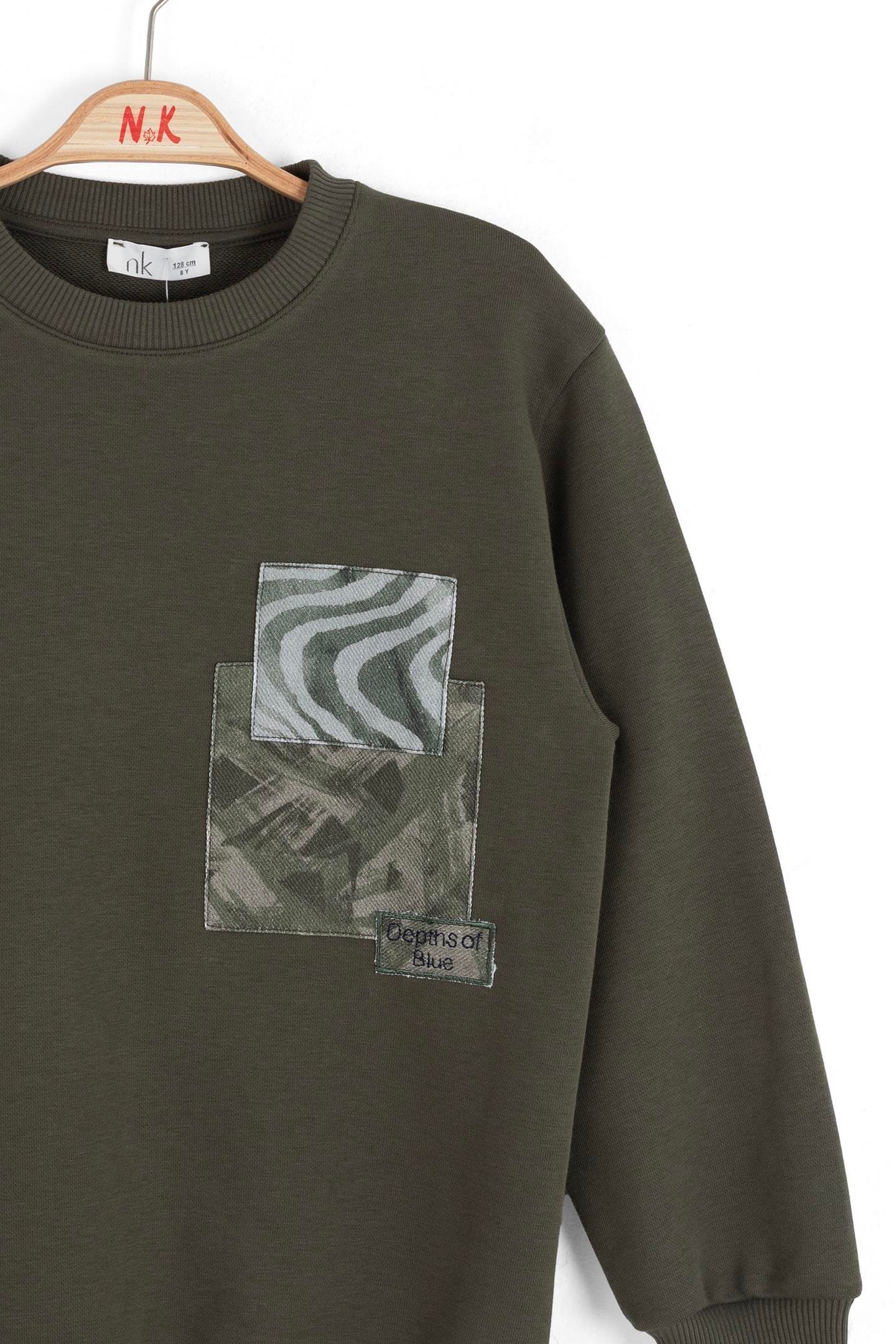 Nk Erkek Çocuk Depthsof Sweatshirt 8-14 Yaş Haki