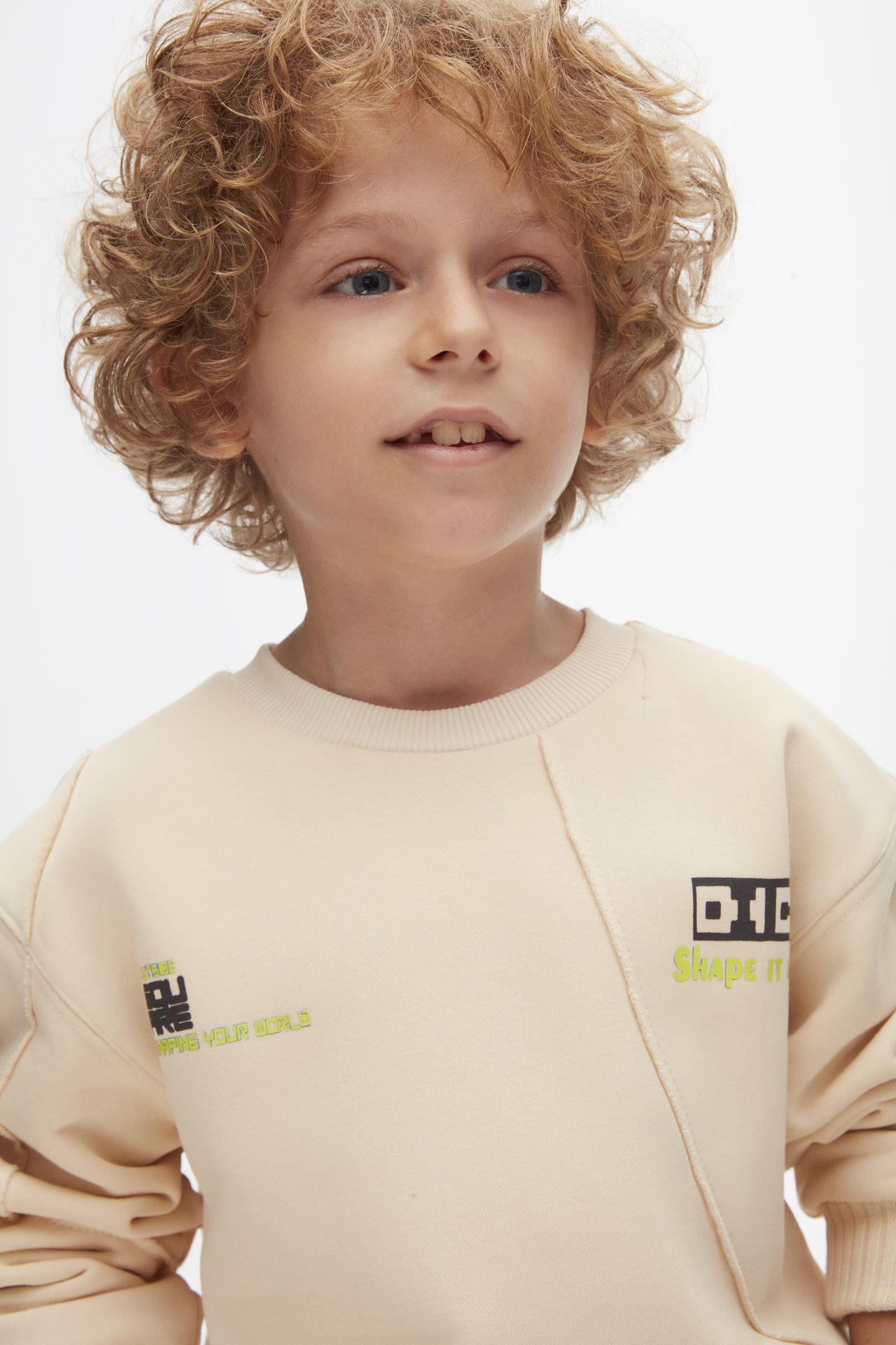 Nk Erkek Çocuk Digi Sweatshirt 4-8 Yaş KREM