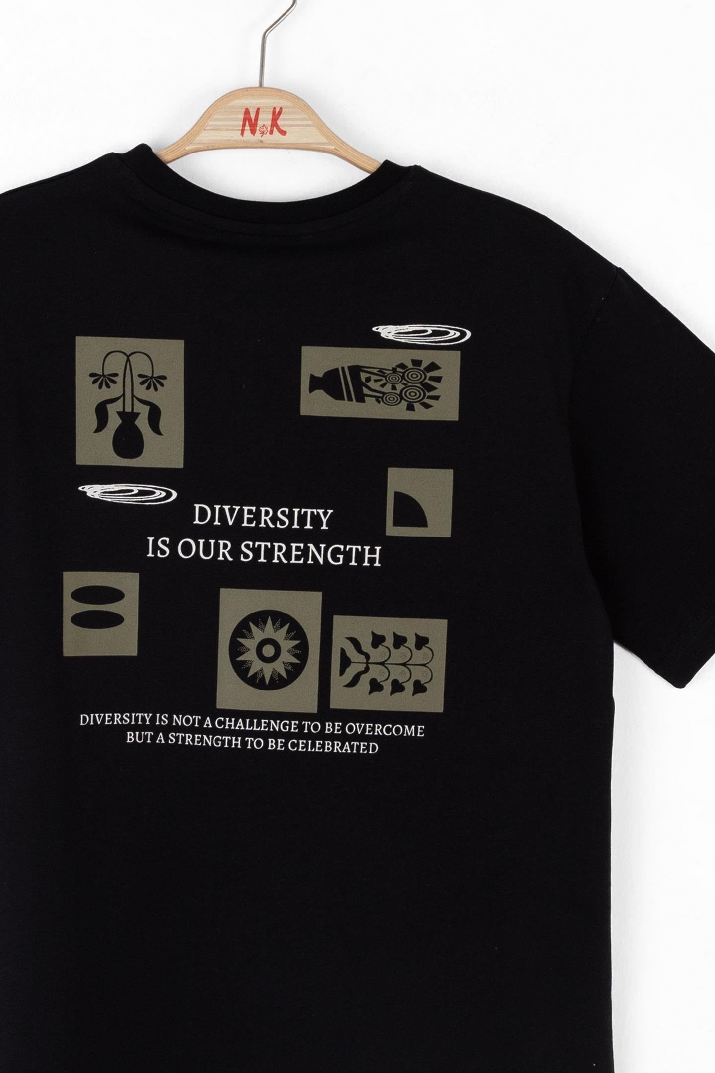 Nk Erkek Çocuk Diversity Tshirt 8-14 Yaş Siyah