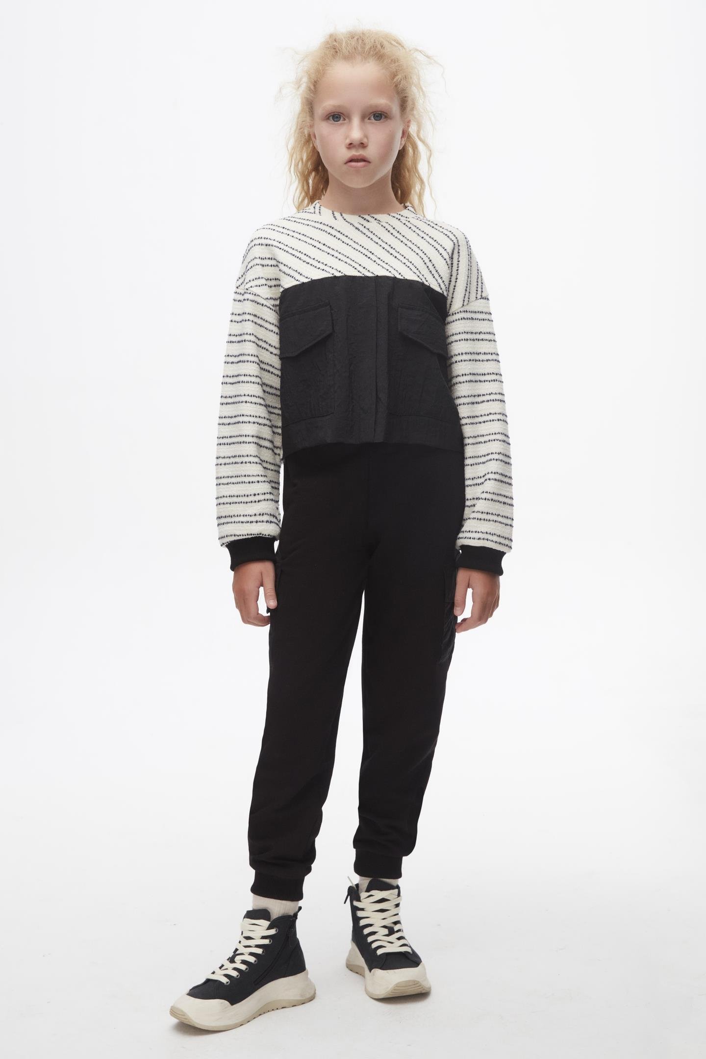 Nk Kız Çocuk Mood Sweatshirt 8-14 Yaş SİYAH