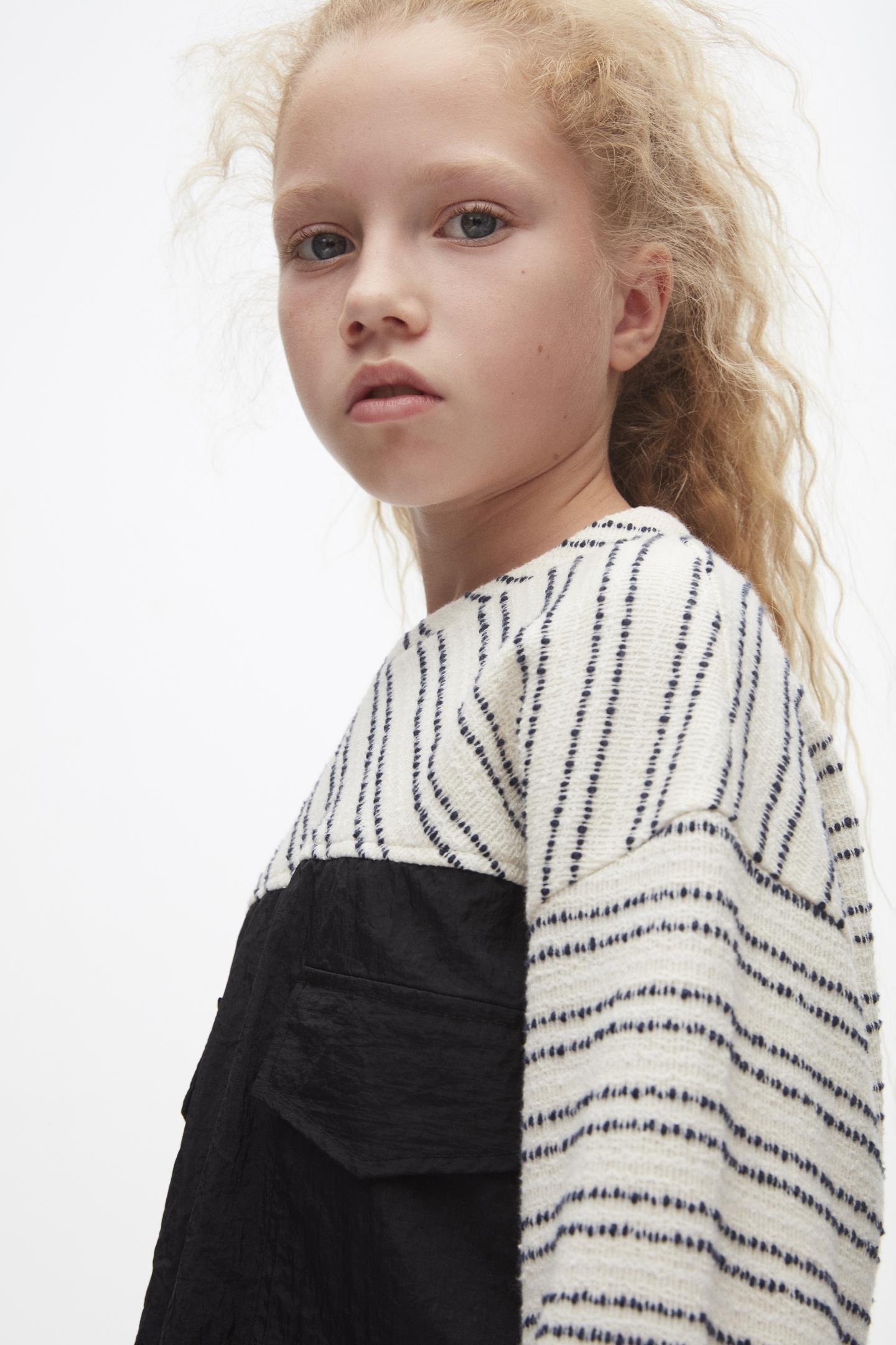 Nk Kız Çocuk Mood Sweatshirt 8-14 Yaş SİYAH