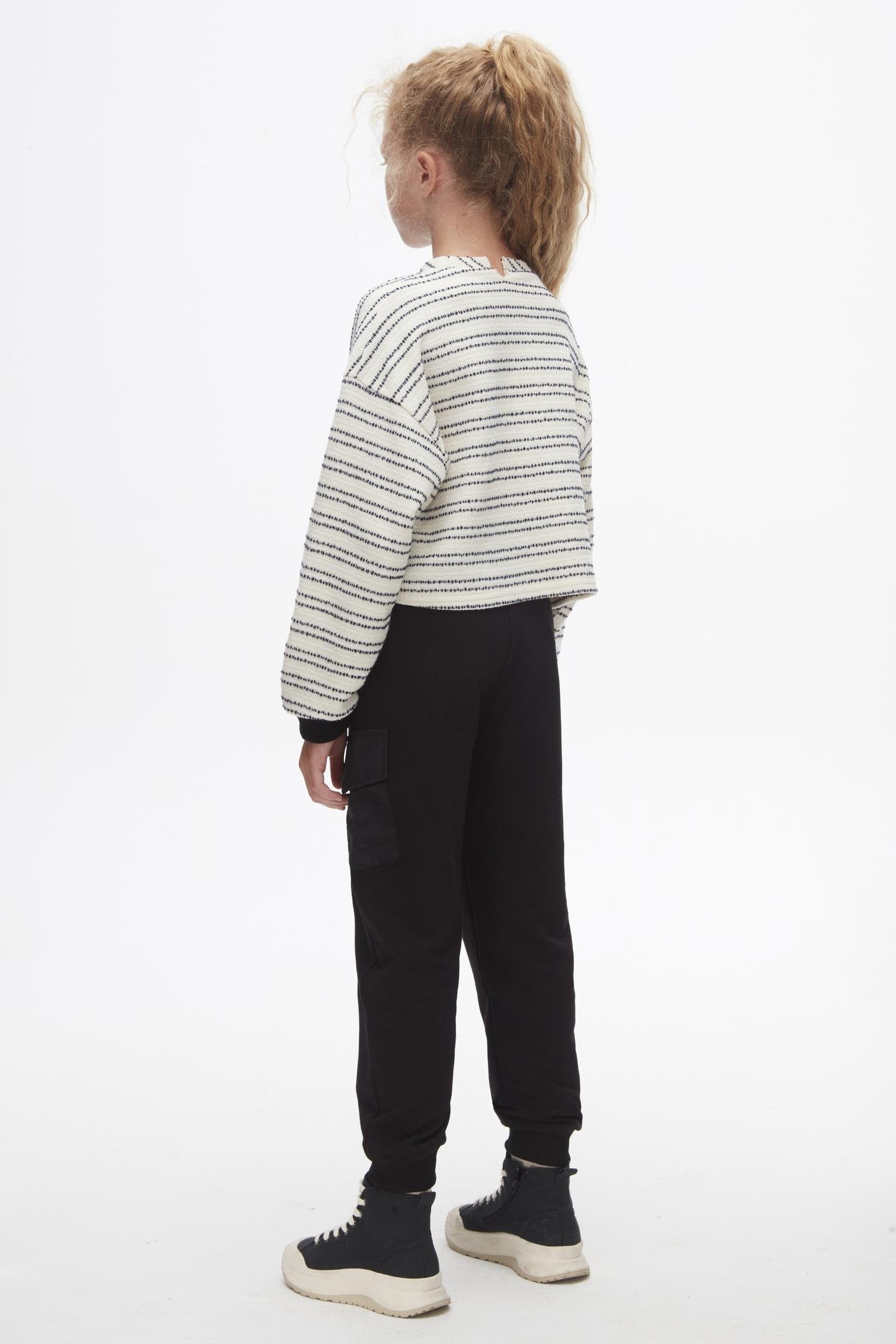 Nk Kız Çocuk Mood Sweatshirt 8-14 Yaş SİYAH