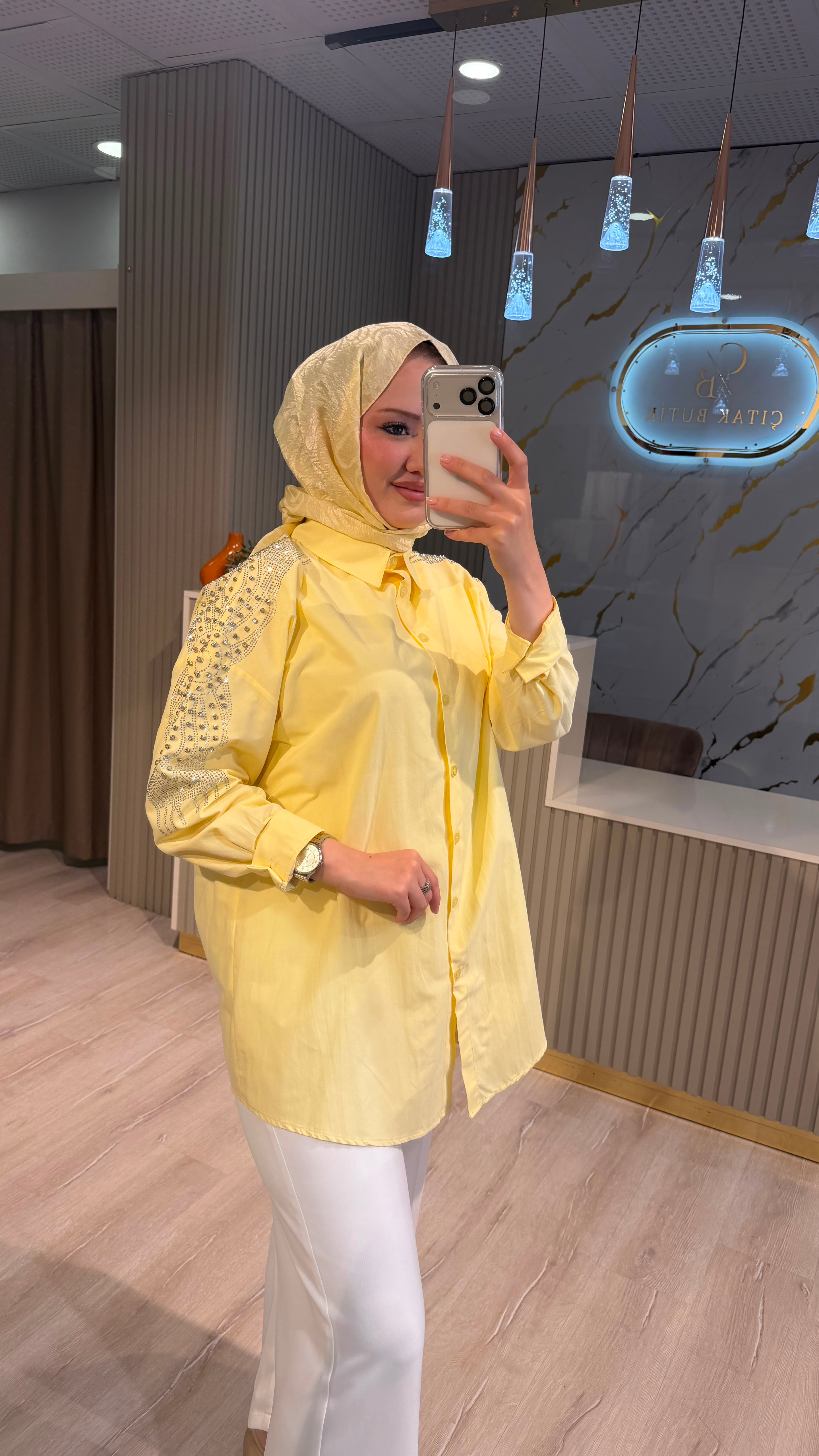 0373 GÖMLEK - SARI