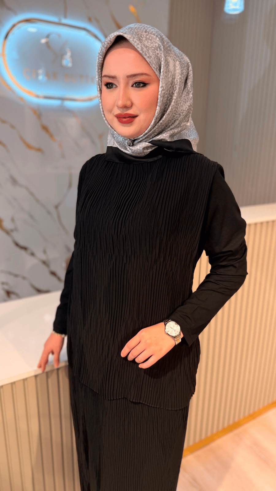 374 JAKAR PİLİSELİ ETEKLİ TAKIM - SİYAH