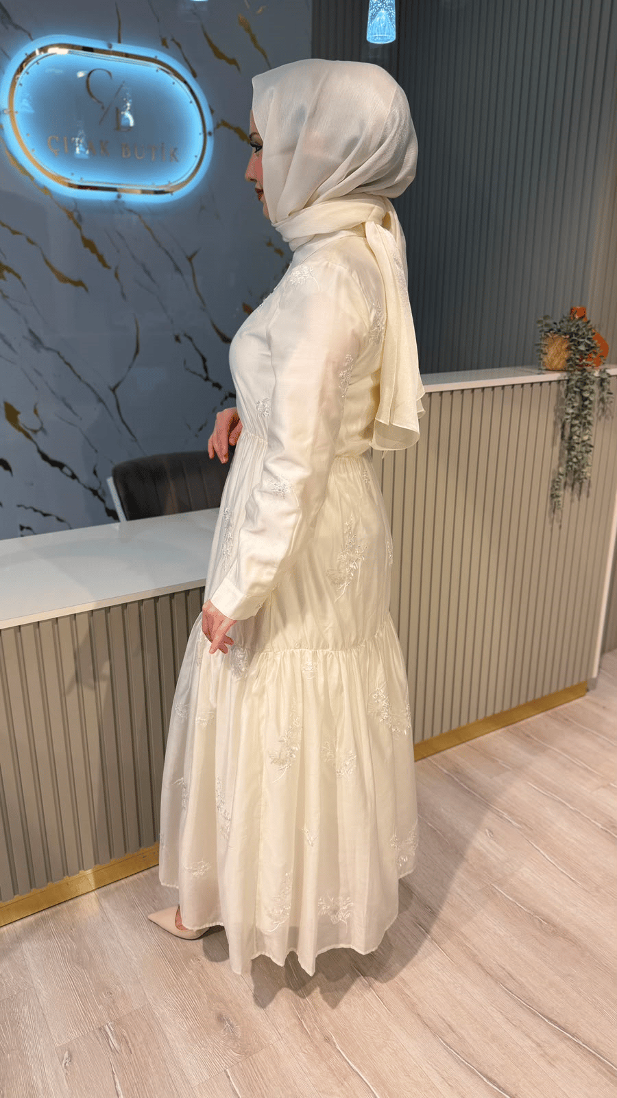 CEREMONY 732 PUL PAYET İŞLEMELİ İNCİ ELBİSE-  KREM