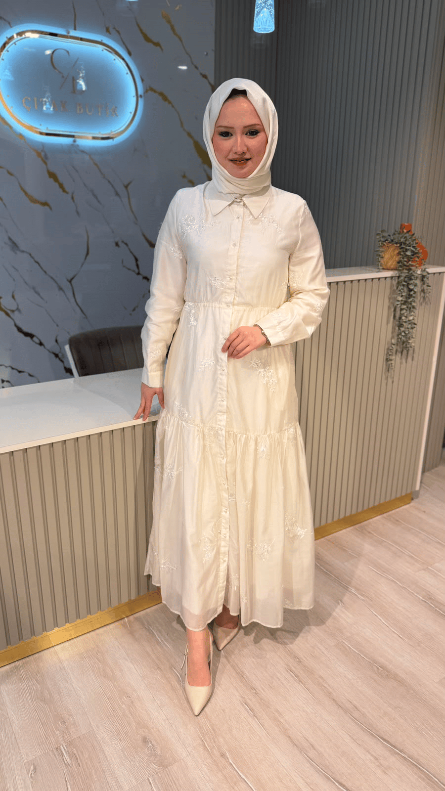 CEREMONY 732 PUL PAYET İŞLEMELİ İNCİ ELBİSE-  KREM