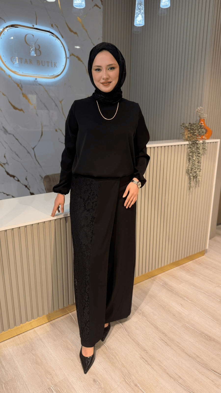 FUAT GÜRŞEN 6220 GÜPÜR DETAYLI PANTOLONLU TAKIM-SİYAH
