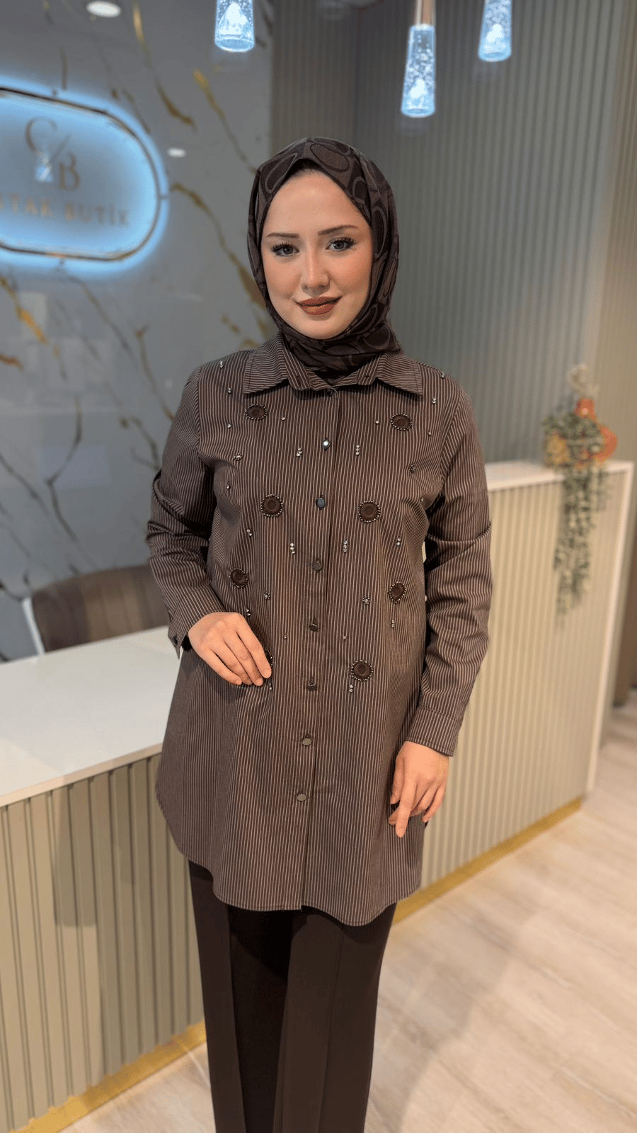 FUAT GÜRŞEN 6302 TAŞ DETAYLI GÖMLEK- KAHVE