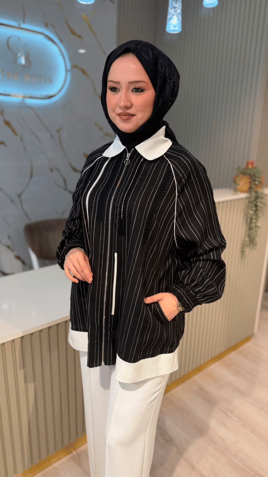 GHİSA 3434 ÇİZGİ DETAYLI KAP - SİYAH