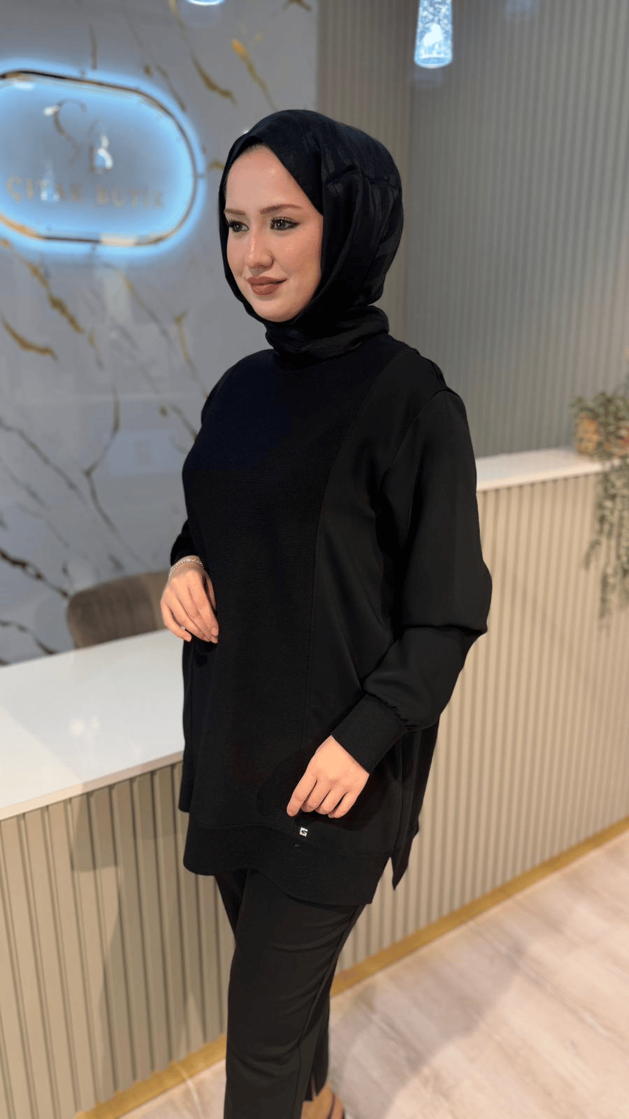 GHİSA 4477 TUNIK - SİYAH