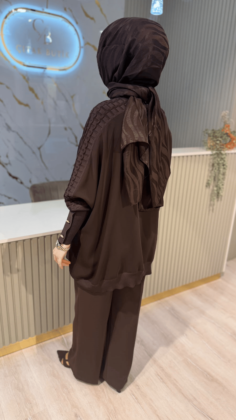 GHİSA 4492 KOLU TAŞ DETAYLI MERSERİZE TUNIK- KAHVE