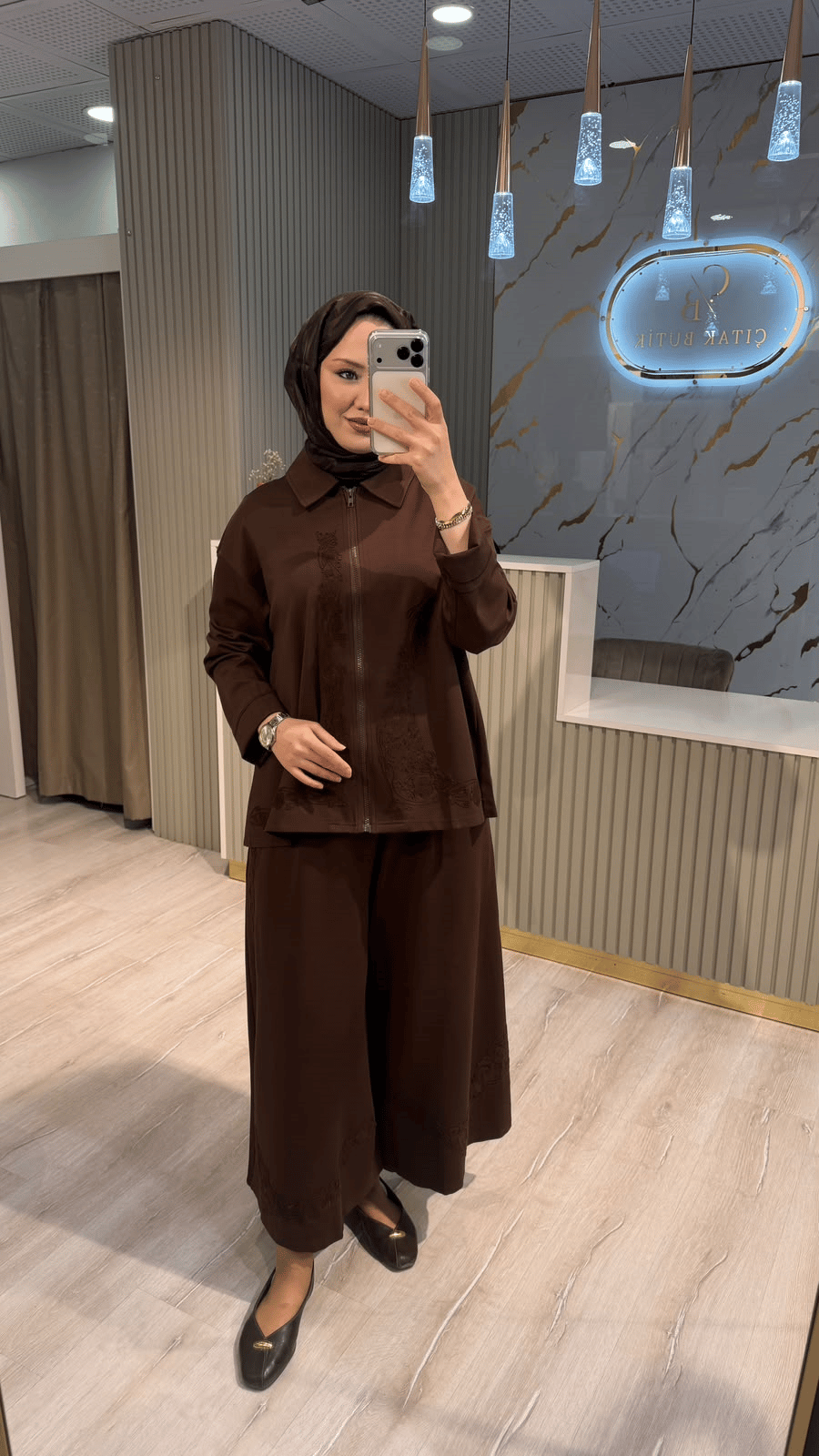 GHİSA 9387 NAKIŞ DETAY TAKIM- KAHVE