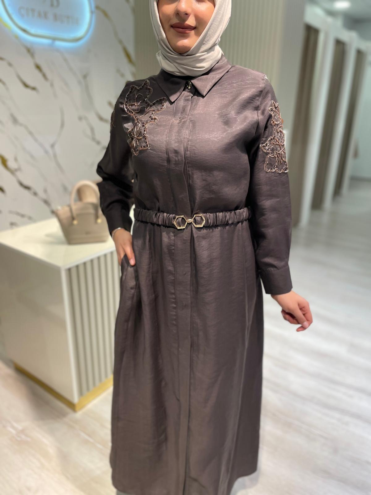LİSSMORE 5975 DANTEL VE BONCUK  DETAY ELBİSE-KAHVE