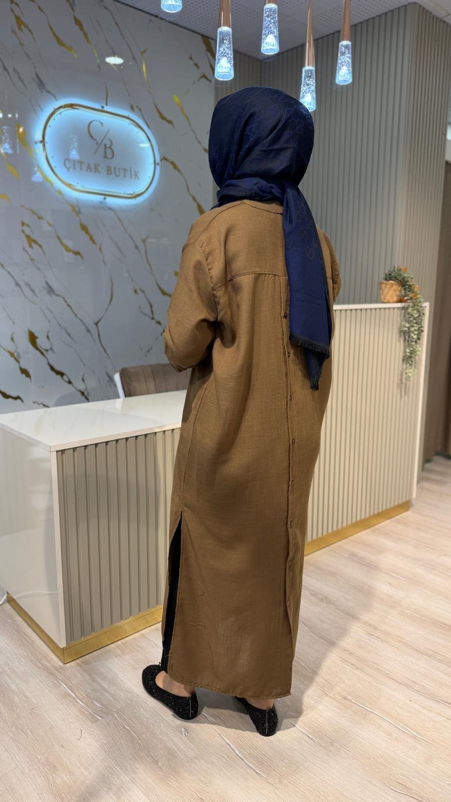 MRW 1794 DÜĞMELİ UZUN KETEN GÖMLEK-KAHVRENGİ
