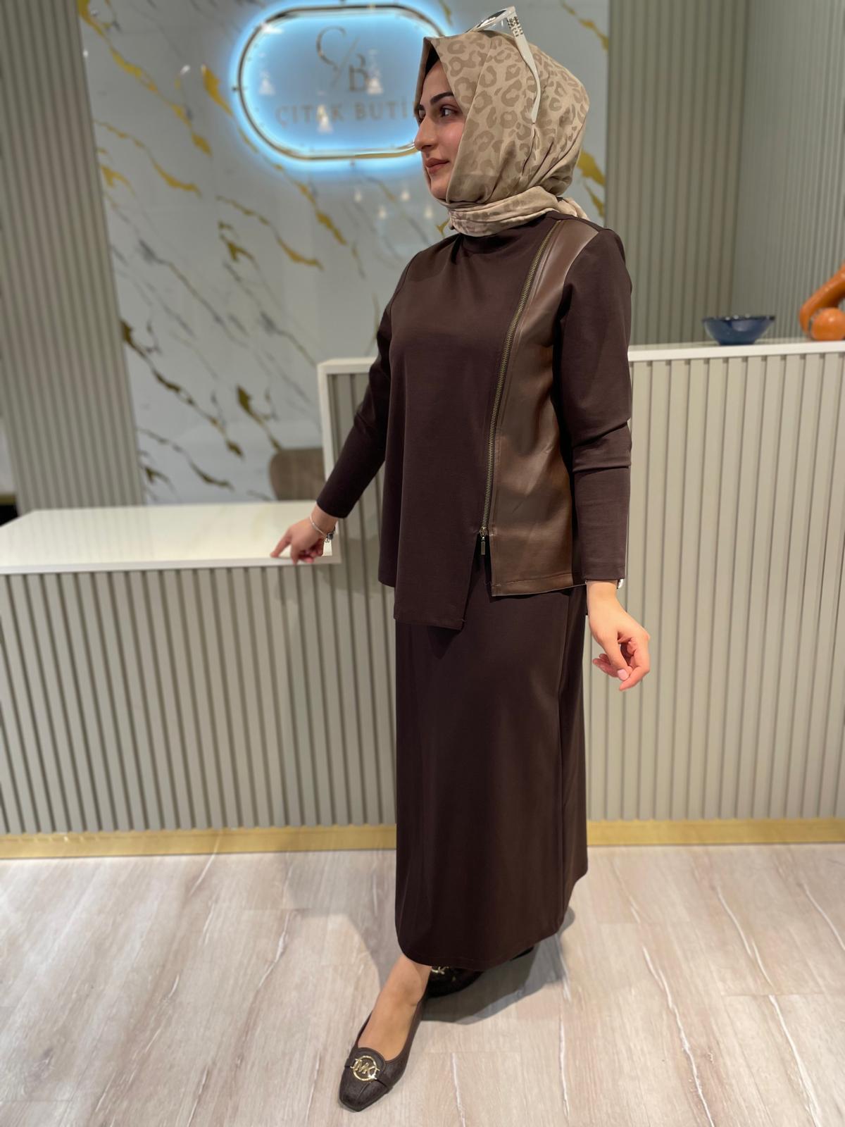 NURCAN ÇETİN 25515 FERMUAR DETAY ETEKLİ TAKIM-KAHVE