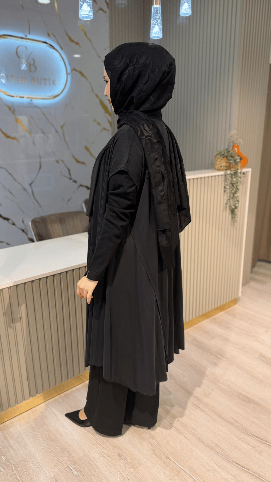 NURCAN ÇETİN 26235 YELEK-SİYAH