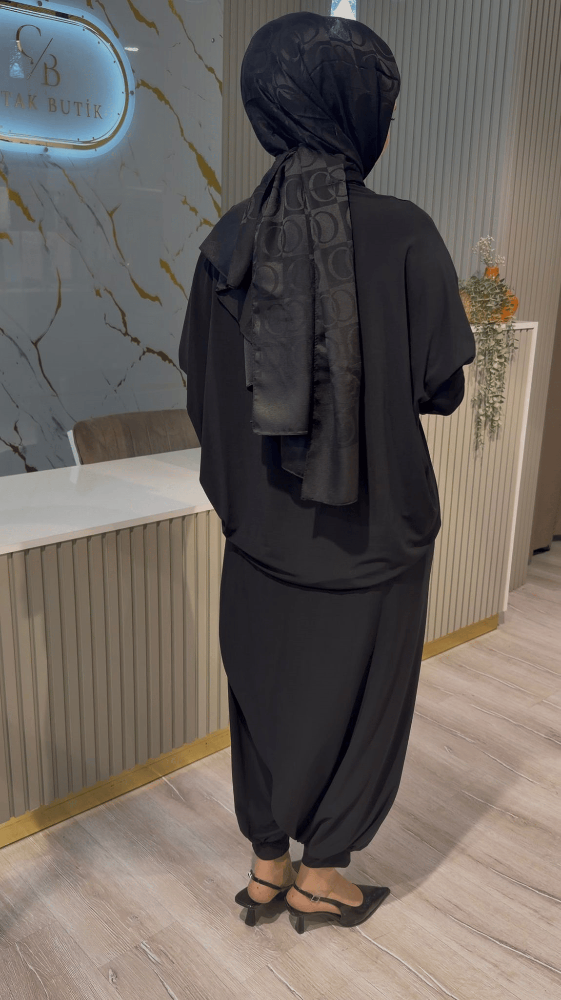 NURCAN ÇETİN 26518 ŞALVARLI TAKIM- SİYAH