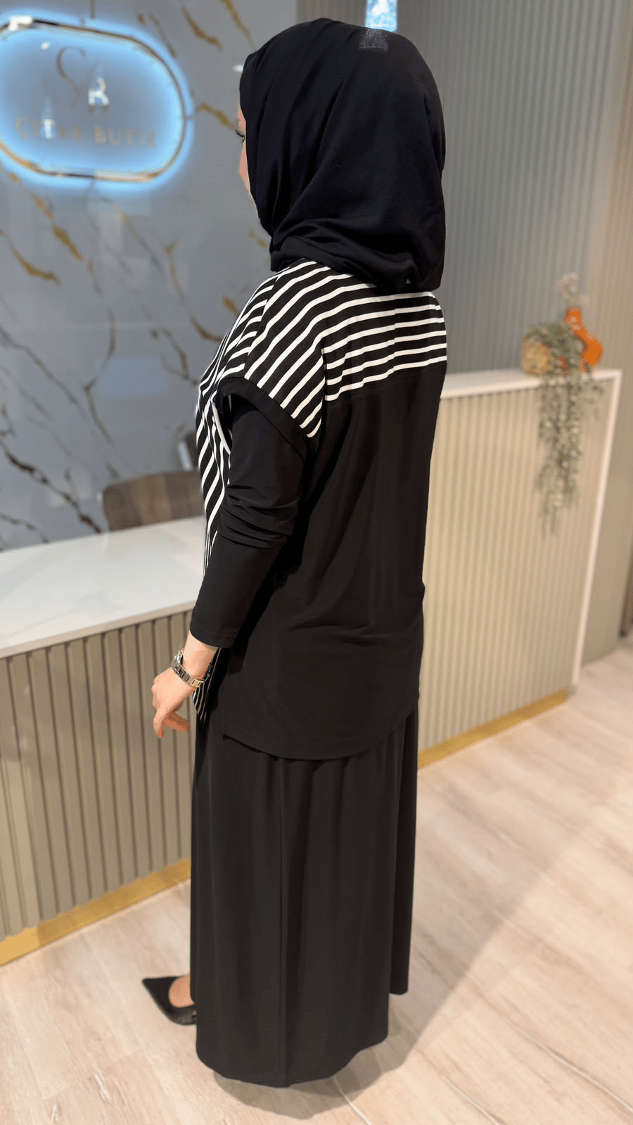 NURCAN ÇETİN 26631 ÇİZGİ DESEN ETEKLİ TAKIM- SİYAH