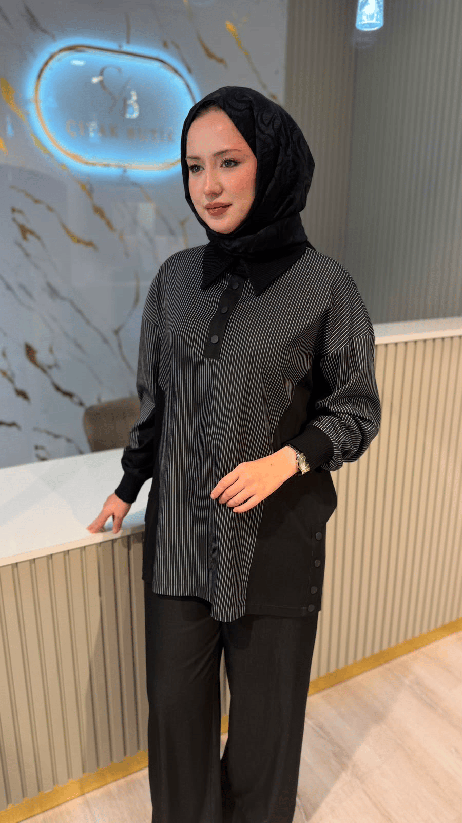 NUSS 01040 ÇİZGİ DETAY TAKIM - SİYAH