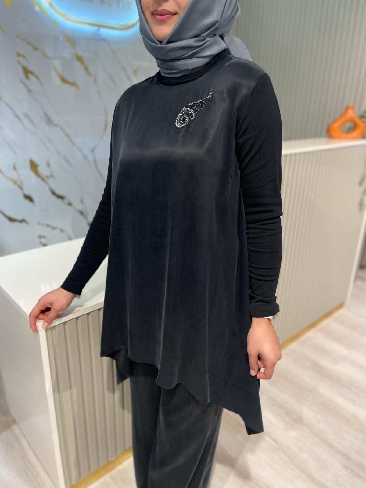 NUSS 1033 TAŞ DETAYLI TAKIM-SİYAH