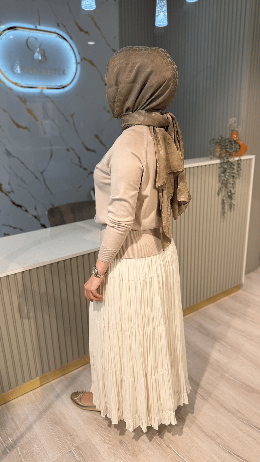 NUSS 204 BONCUK DETAYLI BLUZ- BEJ