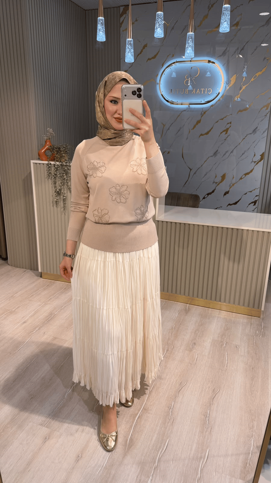 NUSS 204 BONCUK DETAYLI BLUZ- BEJ