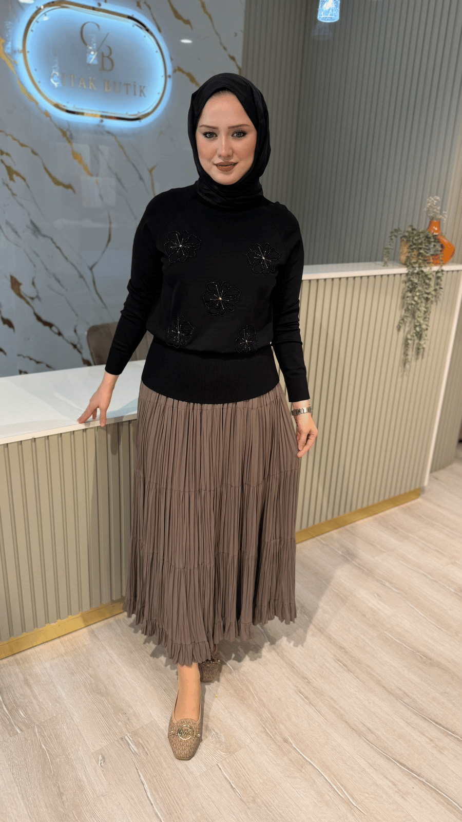 NUSS 204 BONCUK DETAYLI BLUZ- SİYAH