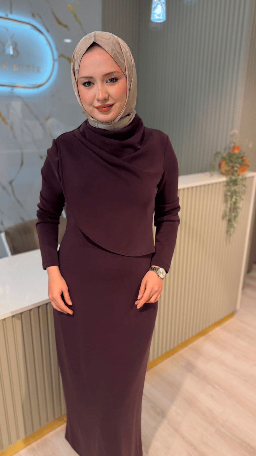 NUSS 2044 DEGAJE YAKA ELBİSE - MÜRDÜM