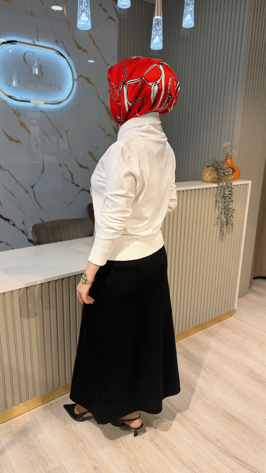 NUSS 604 V YAKA HIRKA - EKRU
