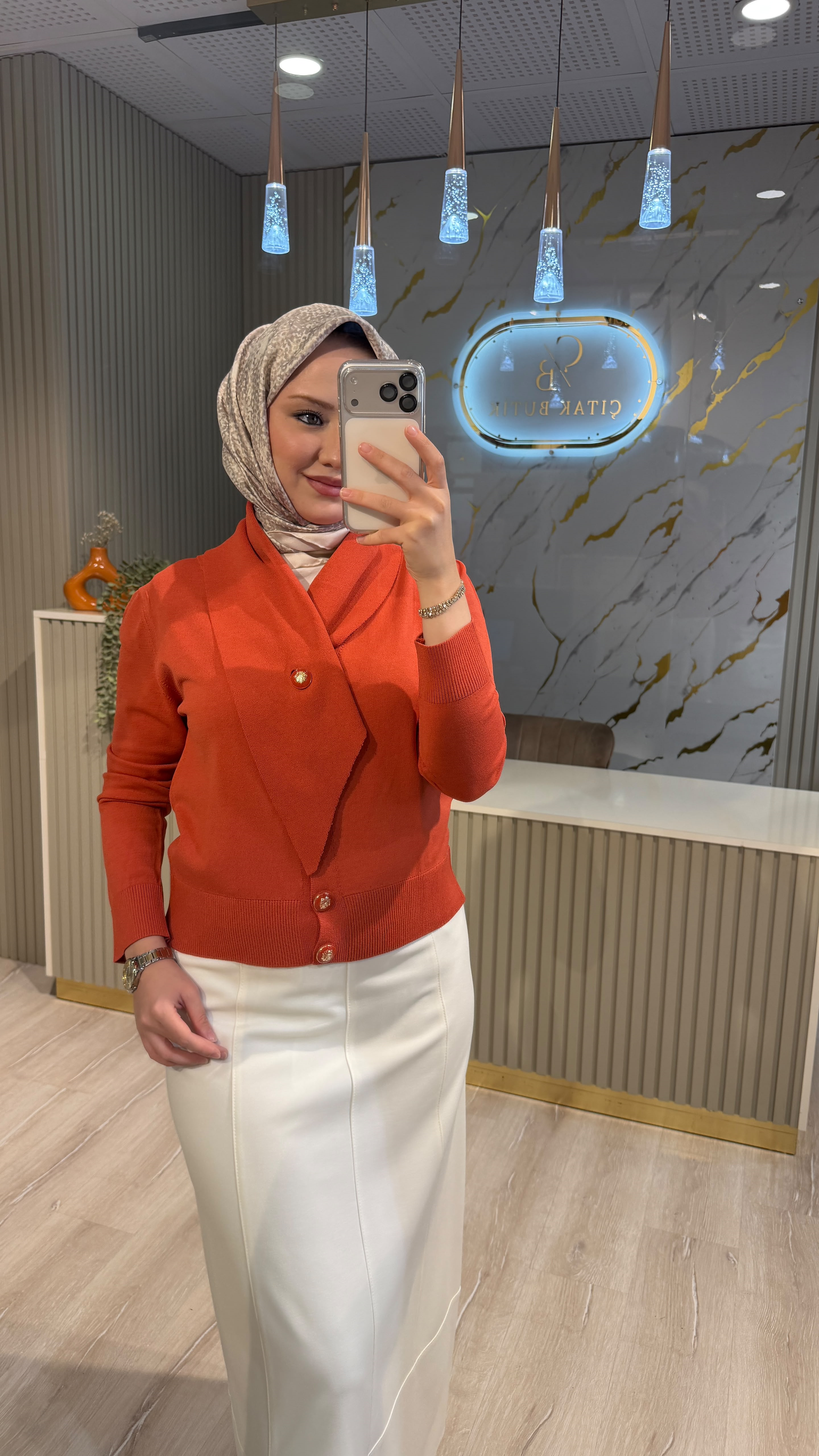 NUSS 604 V YAKA HIRKA - KİREMİT