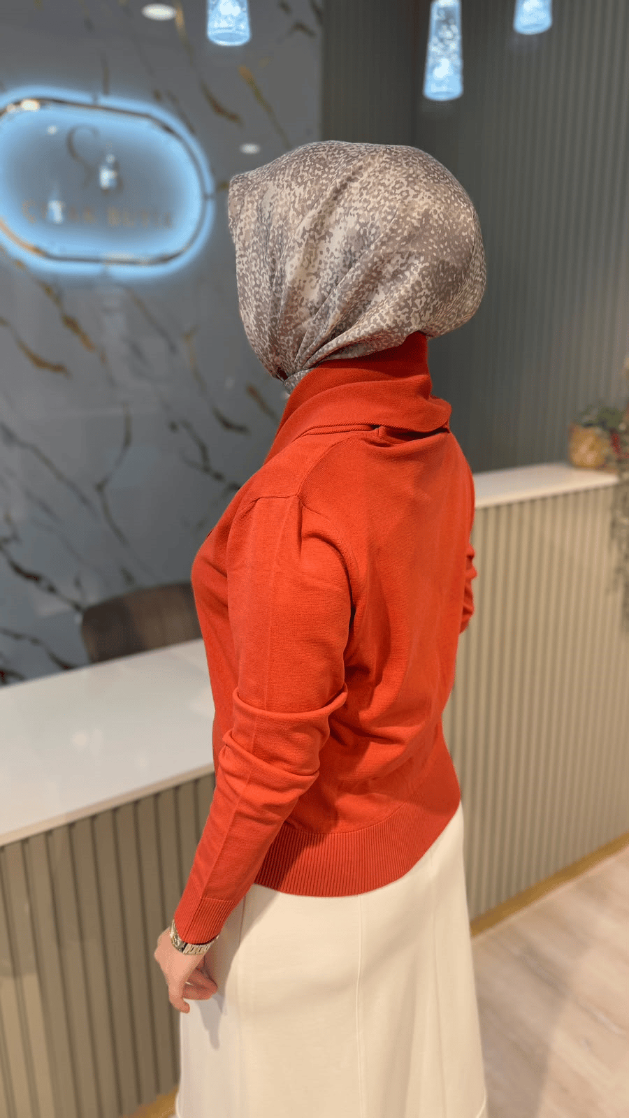 NUSS 604 V YAKA HIRKA - KİREMİT
