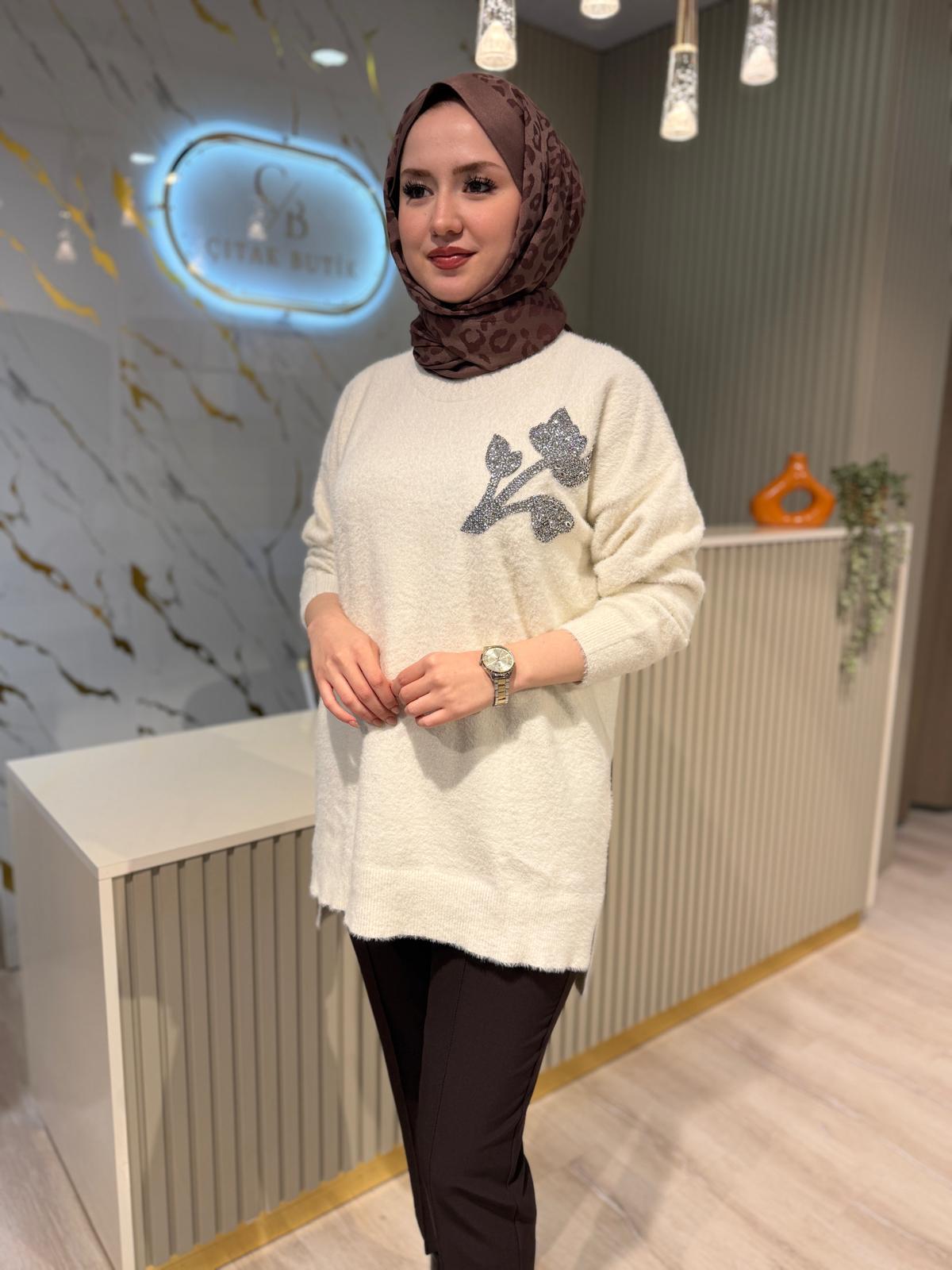 NUSS 7001 ANGORA TAŞ DETAYLI TUNİK-EKRU