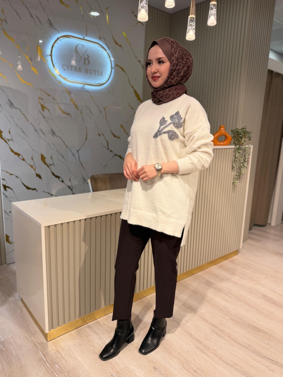 NUSS 7001 ANGORA TAŞ DETAYLI TUNİK-EKRU